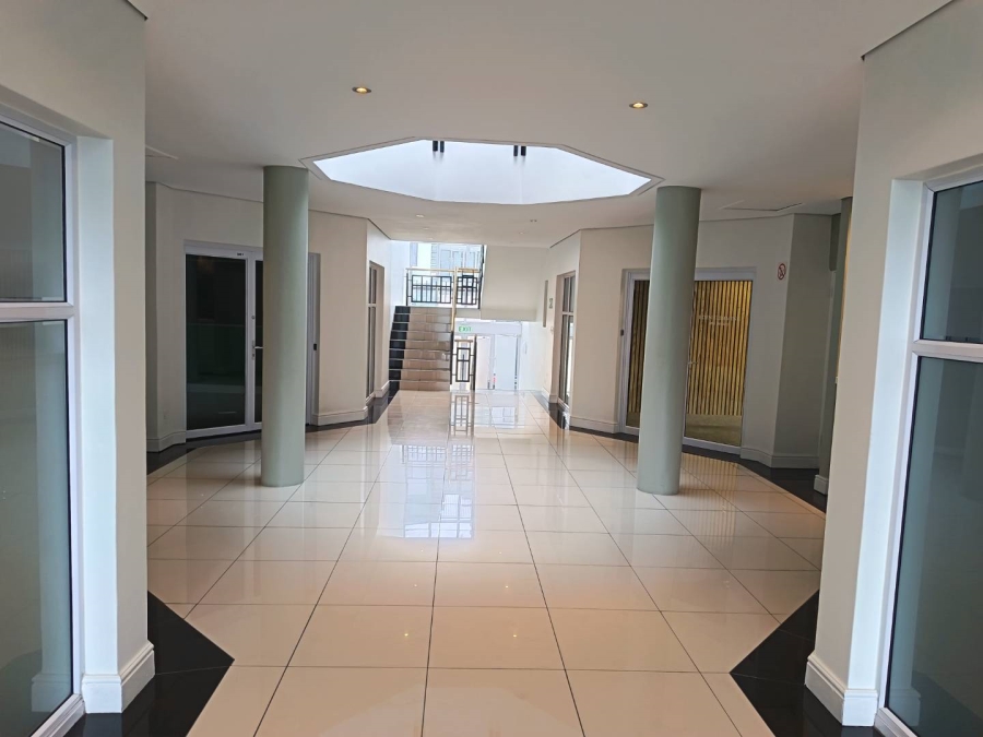 To Let Commercial Property for Rent in Paradyskloof Western Cape